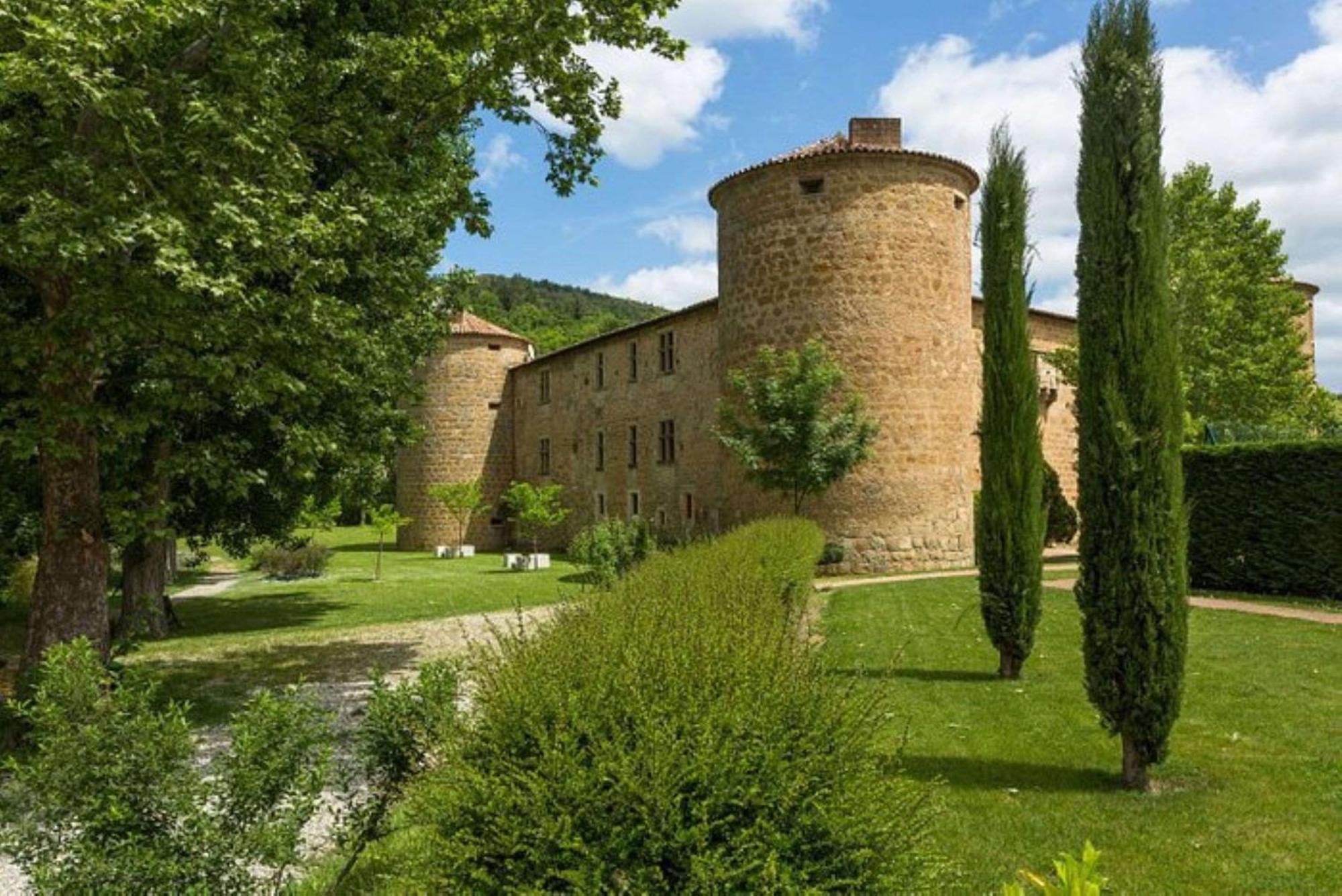 Chateau Des Ducs De Joueuse, BW Signature Collection Couiza Exterior photo